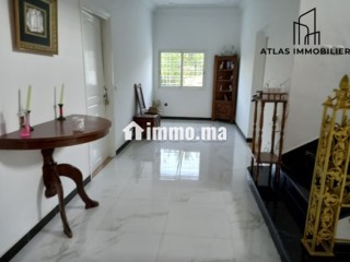 Villa à vendre au niveau de Hay Riad - Villa à vendre - Rabat