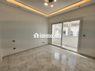 Magnifique appartement avec terrasse, Racine - Appartement à louer - Casablanca
