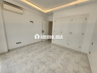 Magnifique appartement avec terrasse, Racine - Appartement à louer - Casablanca