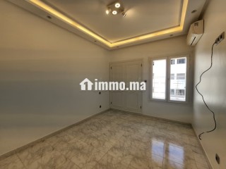 Magnifique appartement avec terrasse, Racine - Appartement à louer - Casablanca
