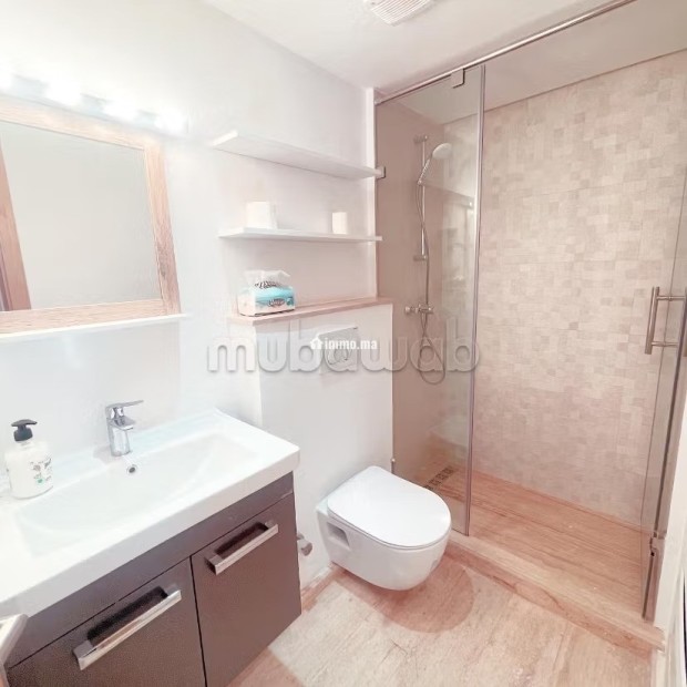 Très beau et grand studio meublé à la location avec une grande terrasse bien ensoleillée - Location Immobilier - Casablanca - photo 6