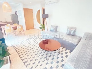Très beau et grand studio meublé à la location avec une grande terrasse bien ensoleillée - Appartement à louer - Casablanca