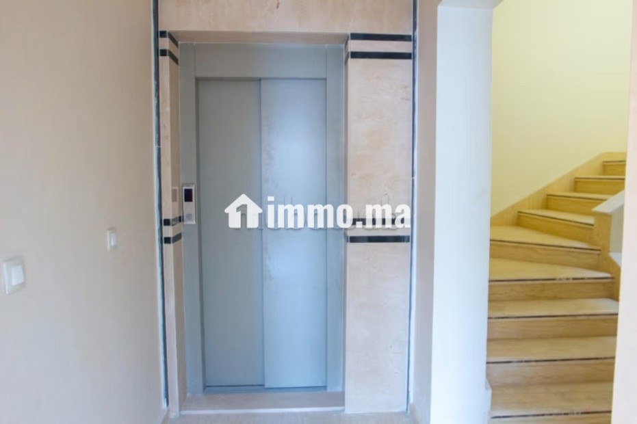 Bureau à louer à Tanger - Location Immobilier - Tanger - photo 3