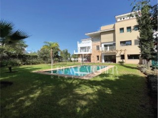 Location d'un appartement à Ville Verte. Surface totale 500 m². Meublé - Appartement à louer - Bouskoura