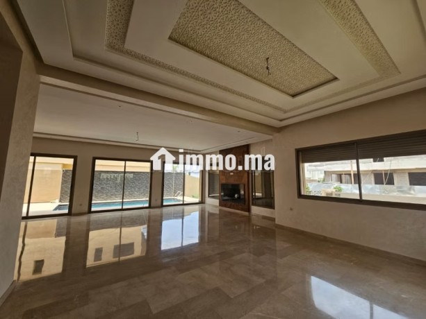 superbe-villa-a-louer-a-route-de-tahanaout-residence-securisee-big-1
