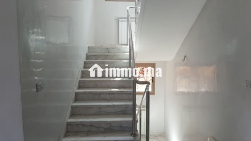 villa-contemporaine-semi-meuble-a-targa-big-12