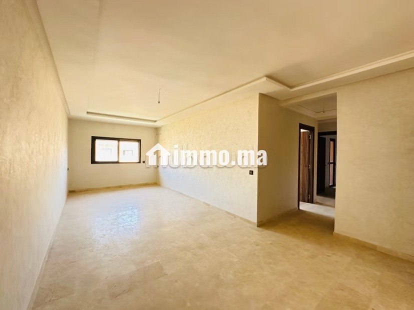 Superbe appartement à vendre à Hivernage.
Surface de 98 m².
Jardin et terrasse - Vente Immobilier - Marrakech - photo 1