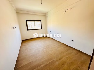 Superbe appartement à vendre à Hivernage.
Surface de 98 m².
Jardin et terrasse - Appartement à vendre - Marrakech