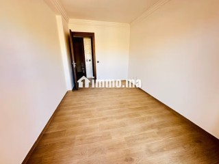Superbe appartement à vendre à Hivernage.
Surface de 98 m².
Jardin et terrasse - Appartement à vendre - Marrakech