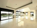 villa-exceptionnelle-de-1200m2-vue-mer-small-5