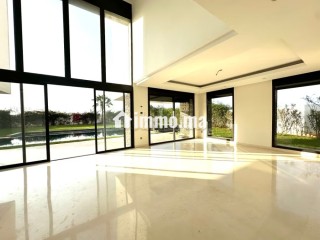 Villa exceptionnelle de 1200m² vue mer - Appartement à louer - Casablanca