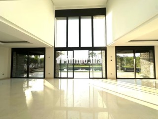 Villa exceptionnelle de 1200m² vue mer - Appartement à louer - Casablanca