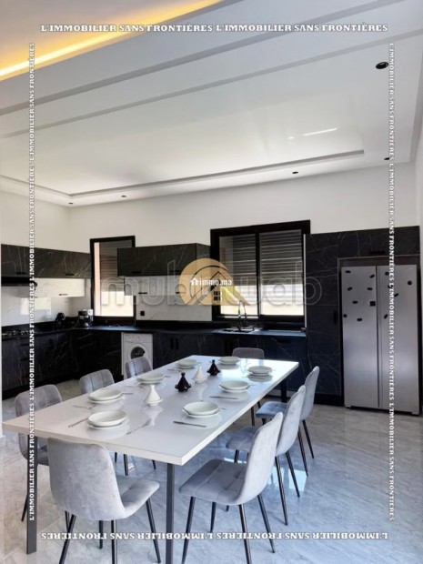 Villa meublée de 400 m² avec VNA et piscine privée à Vendre – Route de Fes km 9 - Vente Immobilier - Marrakech - photo 8