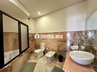 Superbe appart vue panoramique en dernier étage - Appartement à louer - Casablanca