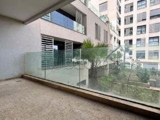 Location d'un appartement à Casablanca Finance City. 3 pièces. Avec ascenseur et espace vert - Appartement à louer - Casablanca