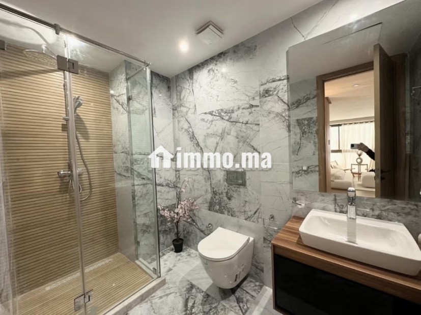 Studio duplex en emplacement prime à Anfa - Location Immobilier - Casablanca - photo 8