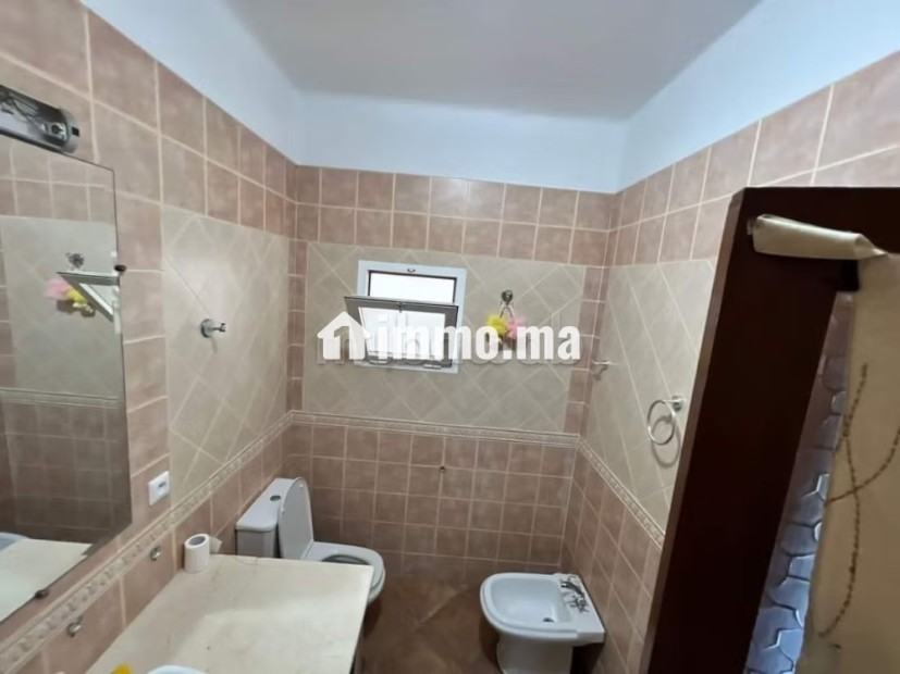Louez cet appartement à M'Diq. Surface de 70 m². Bien meublé - Location Immobilier - Mdiq - photo 5
