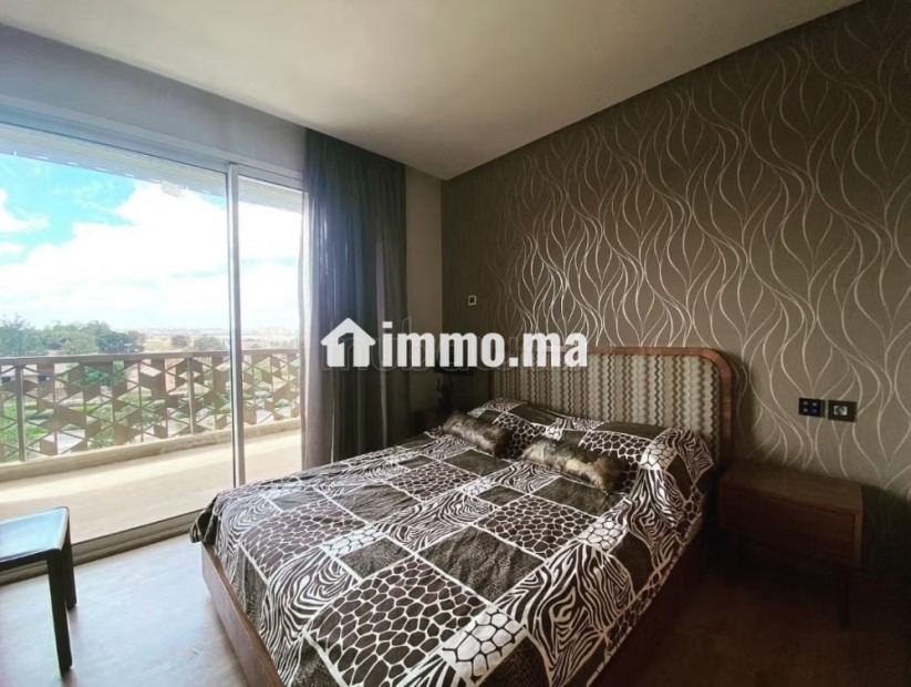 Grand studio moderne sans vis à vis - Location Immobilier - Casablanca - photo 8