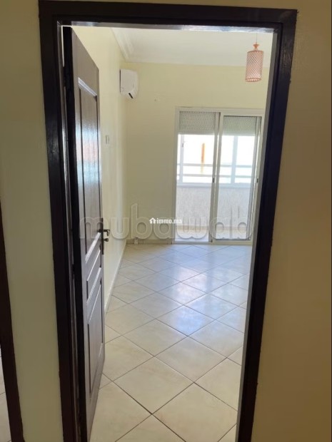 Vente d'un bel appartement à Béni Mellal. 2 belles chambres. Prestation de conciergerie, air conditionné - Vente Immobilier - Beni Mellal - photo 6