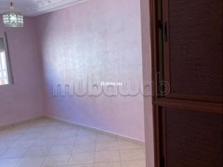 Vente d'un bel appartement à Béni Mellal. 2 belles chambres. Prestation de conciergerie, air conditionné - Appartement à vendre - Beni Mellal