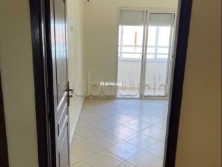 Vente d'un bel appartement à Béni Mellal. 2 belles chambres. Prestation de conciergerie, air conditionné - Appartement à vendre - Beni Mellal