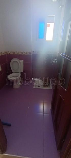 Appartements à louer à M'Diq. 2 pièces confortables. Salon traditionnel et système d'antenne parabolique - Vente Immobilier - Mdiq - photo 3
