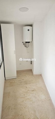 Val Fleury Appartement vide confortable à louer - Location Immobilier - Casablanca - photo 2