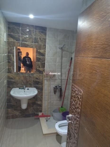 Appartement de vacances à louer à M'Diq. 2 chambres. Antenne parabolique, résidence sécurisée - Vente Immobilier - Mdiq - photo 2