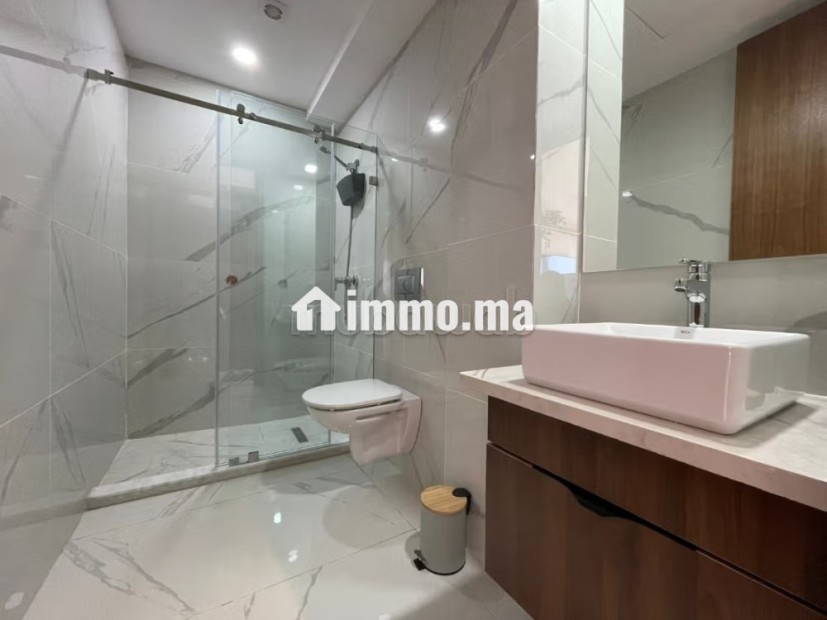 Grand studio meublé sans vis à vis à louer - Location Immobilier - Casablanca - photo 5
