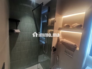 Studio neuf joliment meublé 37m2 A Racine - Appartement à louer - Casablanca