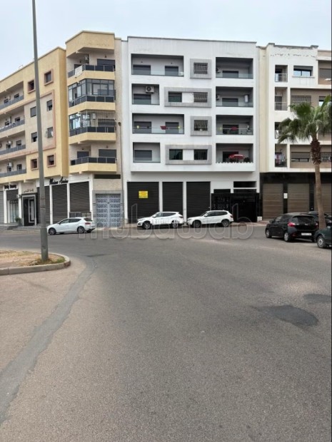 Garage à louer ou à vendre a Berrechid quartier Berkor pres de l hotel Hospitalite - Vente Immobilier - Berrechid - photo 1