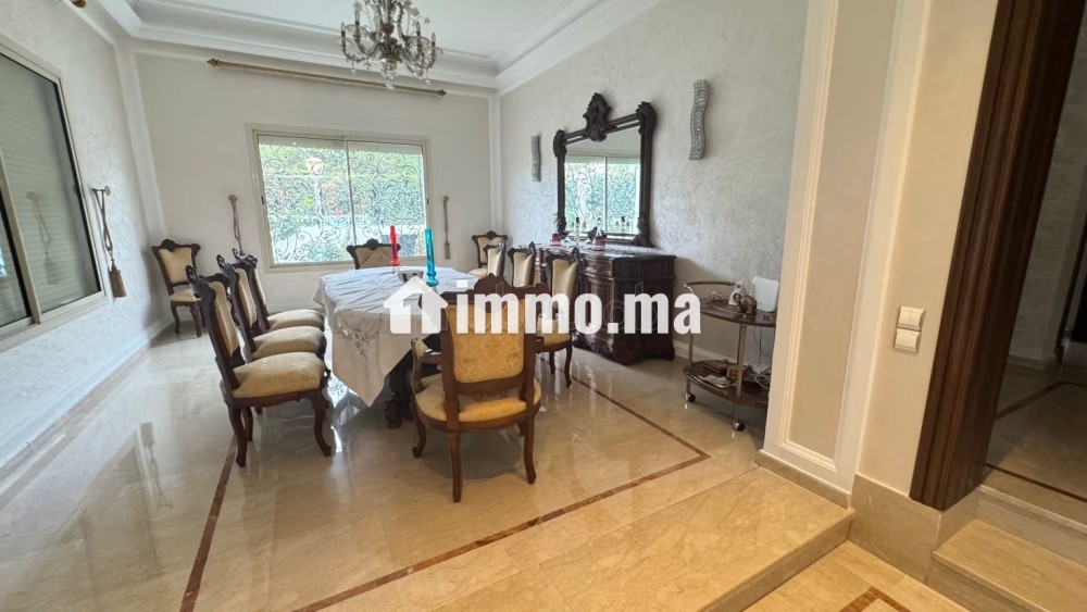 Maison de luxe à vendre dans une résidence a côté de Mosquée Al hamd à Californie. 4 pièces confortables. Jardin et terrasse - Vente Immobilier - Casablanca - photo 4