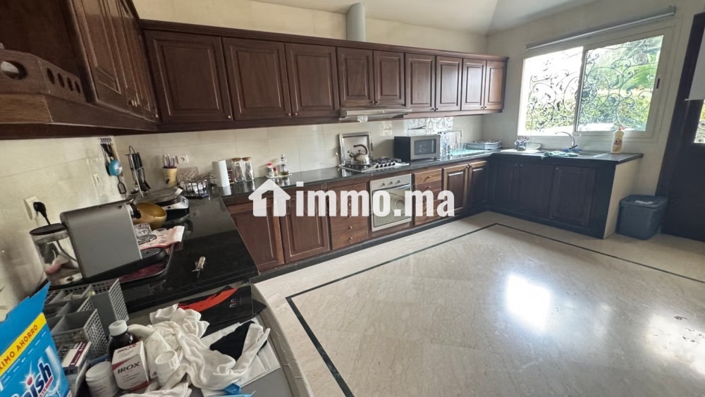 Maison de luxe à vendre dans une résidence a côté de Mosquée Al hamd à Californie. 4 pièces confortables. Jardin et terrasse - Vente Immobilier - Casablanca - photo 7
