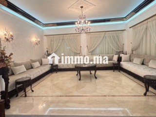 Maison de luxe à vendre dans une résidence a côté de Mosquée Al hamd à Californie. 4 pièces confortables. Jardin et terrasse - Maison à vendre - Casablanca