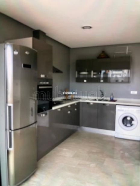 Très bel appartement en location à Maârif Extension.
Surface de 64 m².
Meublé - Location Immobilier - Casablanca - photo 1