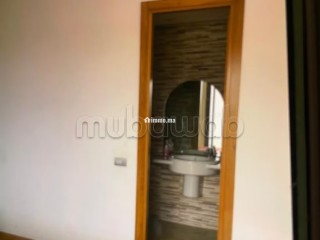 Très bel appartement en location à Maârif Extension.
Surface de 64 m².
Meublé - Appartement à louer - Casablanca