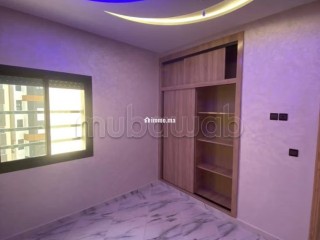Vente d'un bel appartement à Oulad Tayeb. 1 belle chambre. Salon marocain traditionnel - Appartement à vendre - Autre