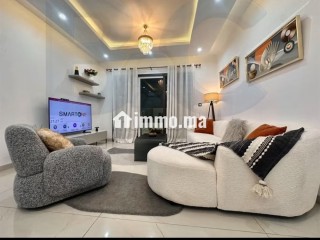 Location saisonnière en Centre ville. Surface totale 99 m². Système de parabole et salon marocain - Appartement à vendre - El Jadida