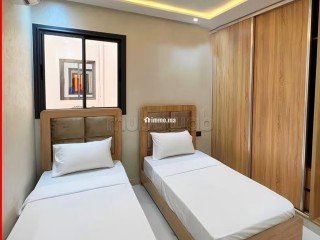 Location saisonnière en Centre ville. Surface totale 99 m². Système de parabole et salon marocain - Appartement à vendre - El Jadida