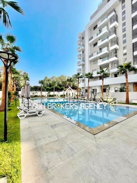 Tres joli studio sur cfc piscine - Location Immobilier - Casablanca - photo 2