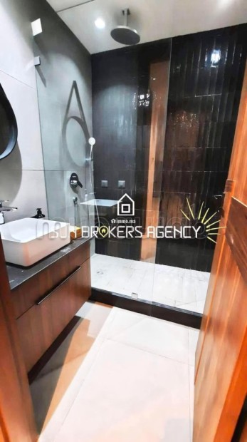 Tres joli studio sur cfc piscine - Location Immobilier - Casablanca - photo 4