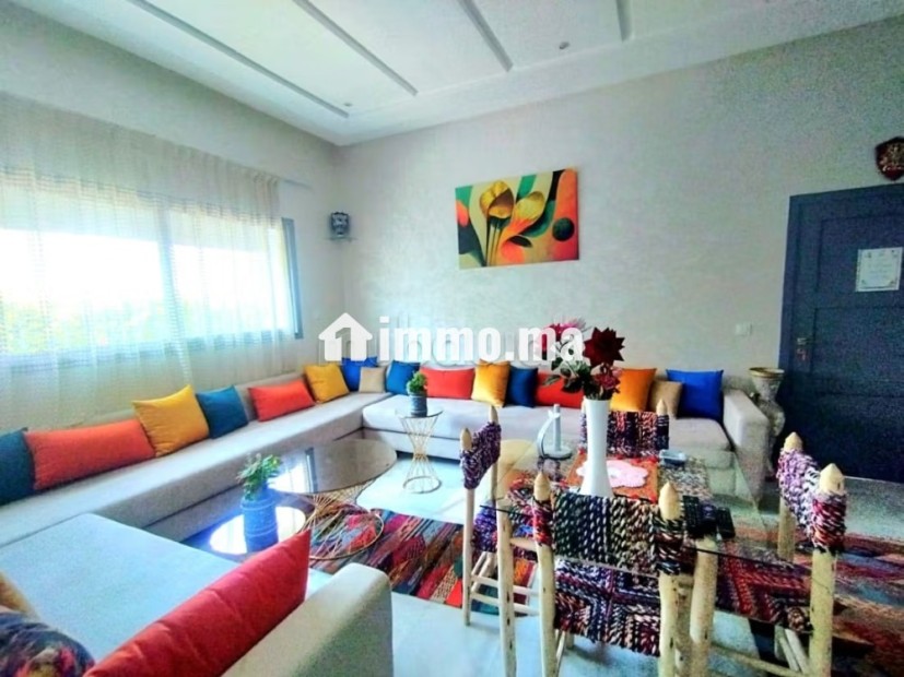 Appartement de vacances à louer en Centre ville.
Surface de 97 m².
Porte blindée et système de double vitrage - Vente Immobilier - El Jadida - photo 1