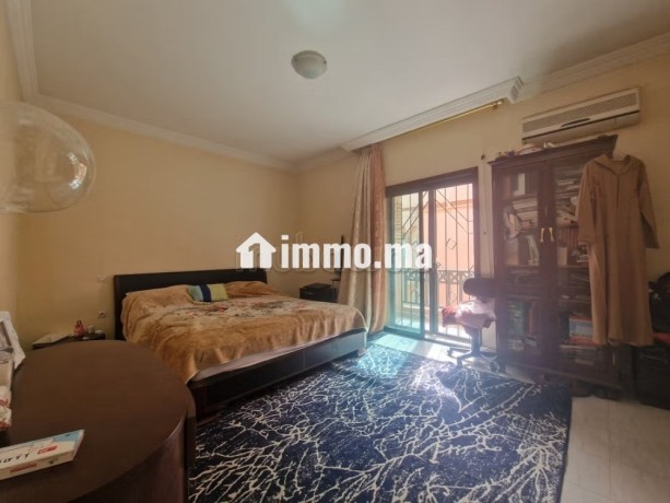 villa-de-haut-standing-a-vendre-a-masmoudi-4-chambres-agreables-jardin-et-terrasse-big-19