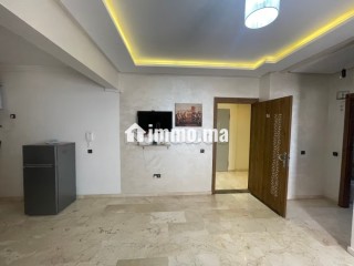Location d'un appartement à Guéliz. Surface totale 72 m². Ascenseur et places de parking - Appartement à louer - Marrakech
