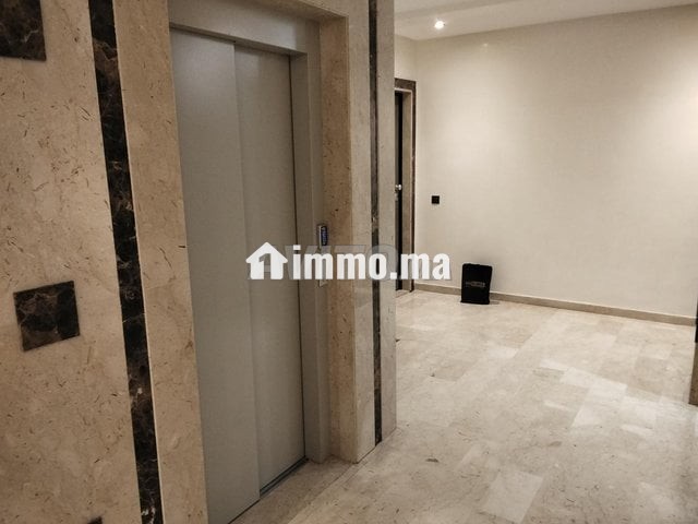 Appartement standing vide centre - Location Immobilier - El Jadida - photo 1