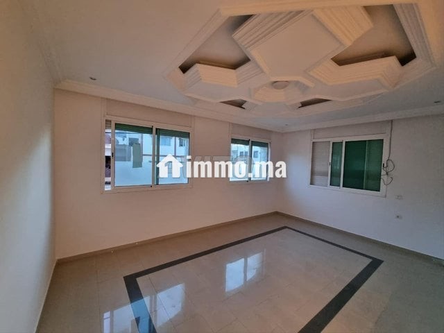 À Louer – Joli bureau d’angle à Hay El Massira - Location Immobilier - Rabat - photo 1