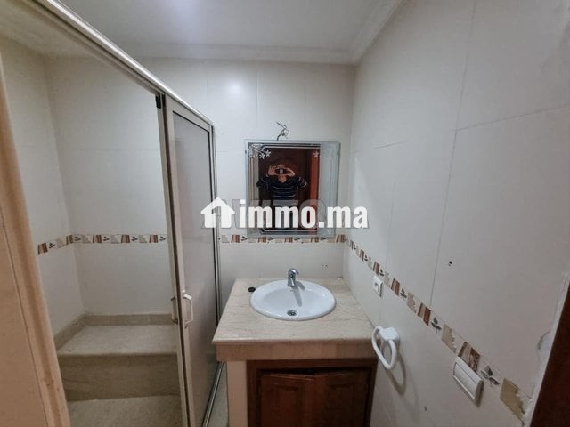 À Louer – Joli bureau d’angle à Hay El Massira - Location Immobilier - Rabat - photo 7
