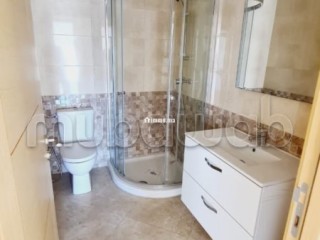 Location d'un appartement à Hay Massira. Surface de 96 m². Avec ascenseur et espace vert - Appartement à louer - Agadir