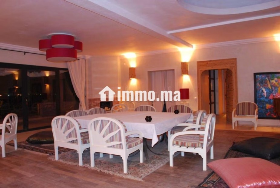 Grande villa édifié sur un luxuriant jardin arboré - Location Immobilier - Marrakech - photo 7