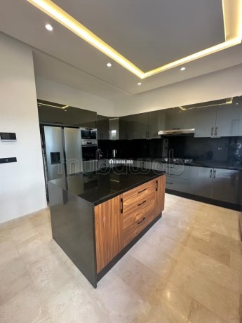 villa-haut-standing-a-louer-big-9
